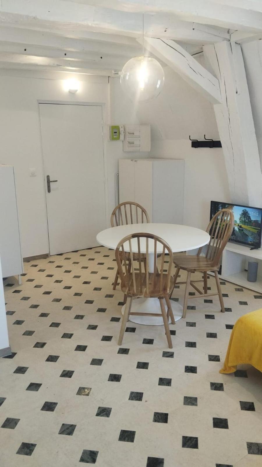 Studio Cosy En Centre Ville Arpajon Esterno foto
